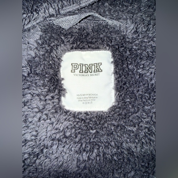 PINK Victoria’s Secret Oversized Faux Sherpa Hooded Cardigan Jacket Size XS/S - Picture 8 of 10